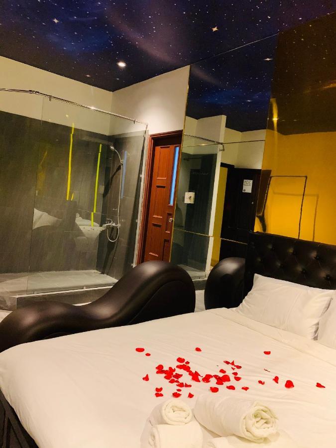 Lotus Hotel The Cupid Room Da Nang Buitenkant foto